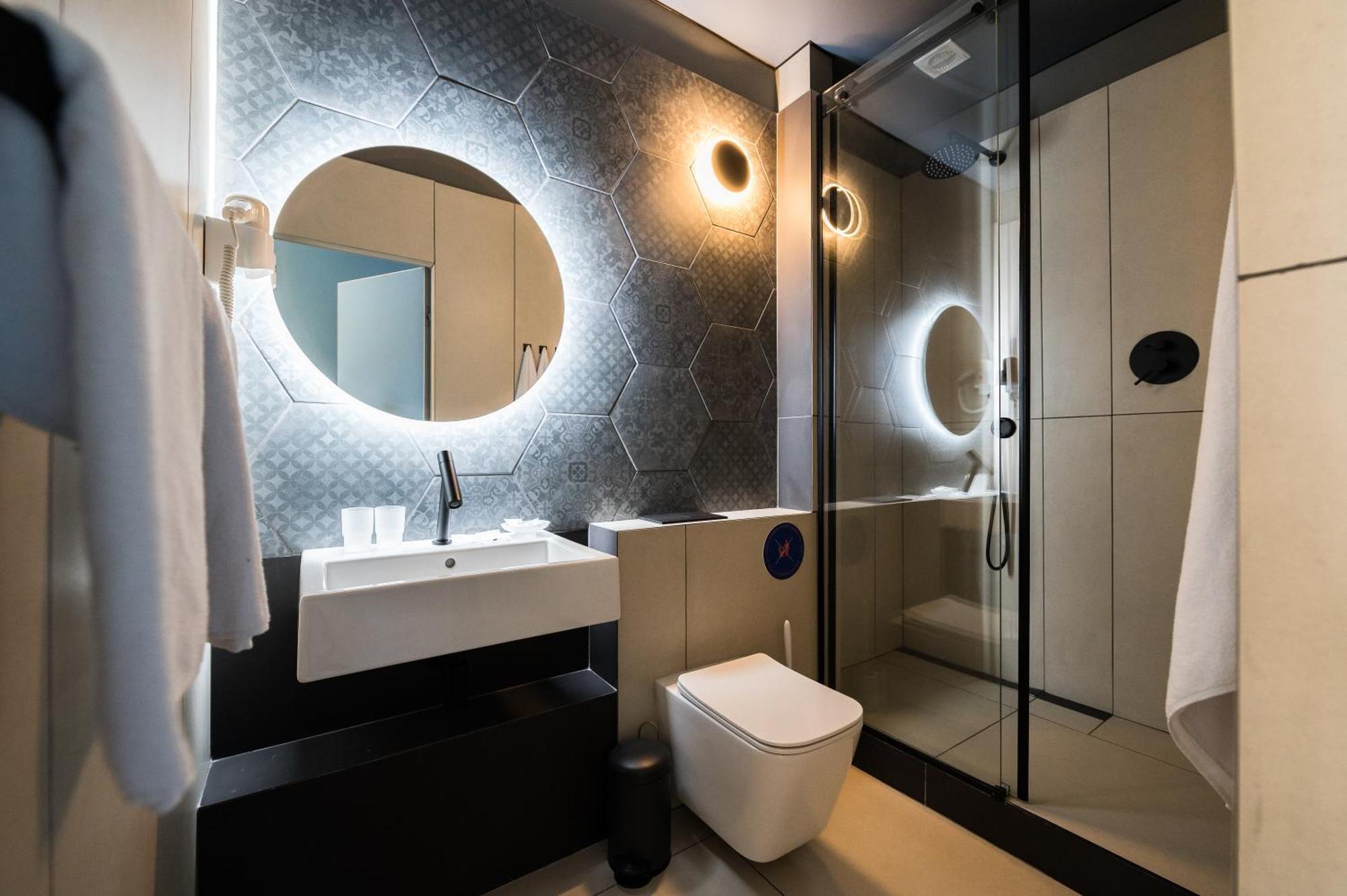Ultramarinn Hotel Odessa Eksteriør bilde